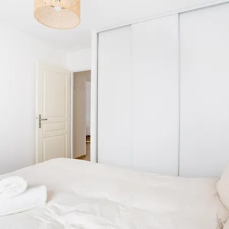 Cosy - Vieux Appartement *